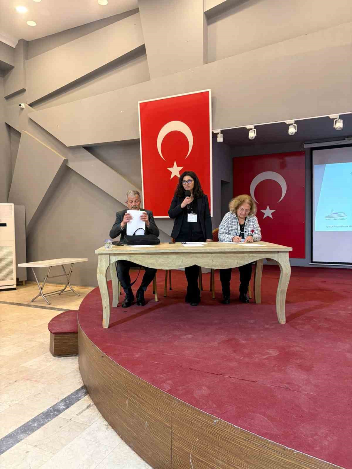 Ayvalık&rsquo;ta yeni nesil yat limanı ve &ccedil;ekek yeri projesi tanıtıldı
