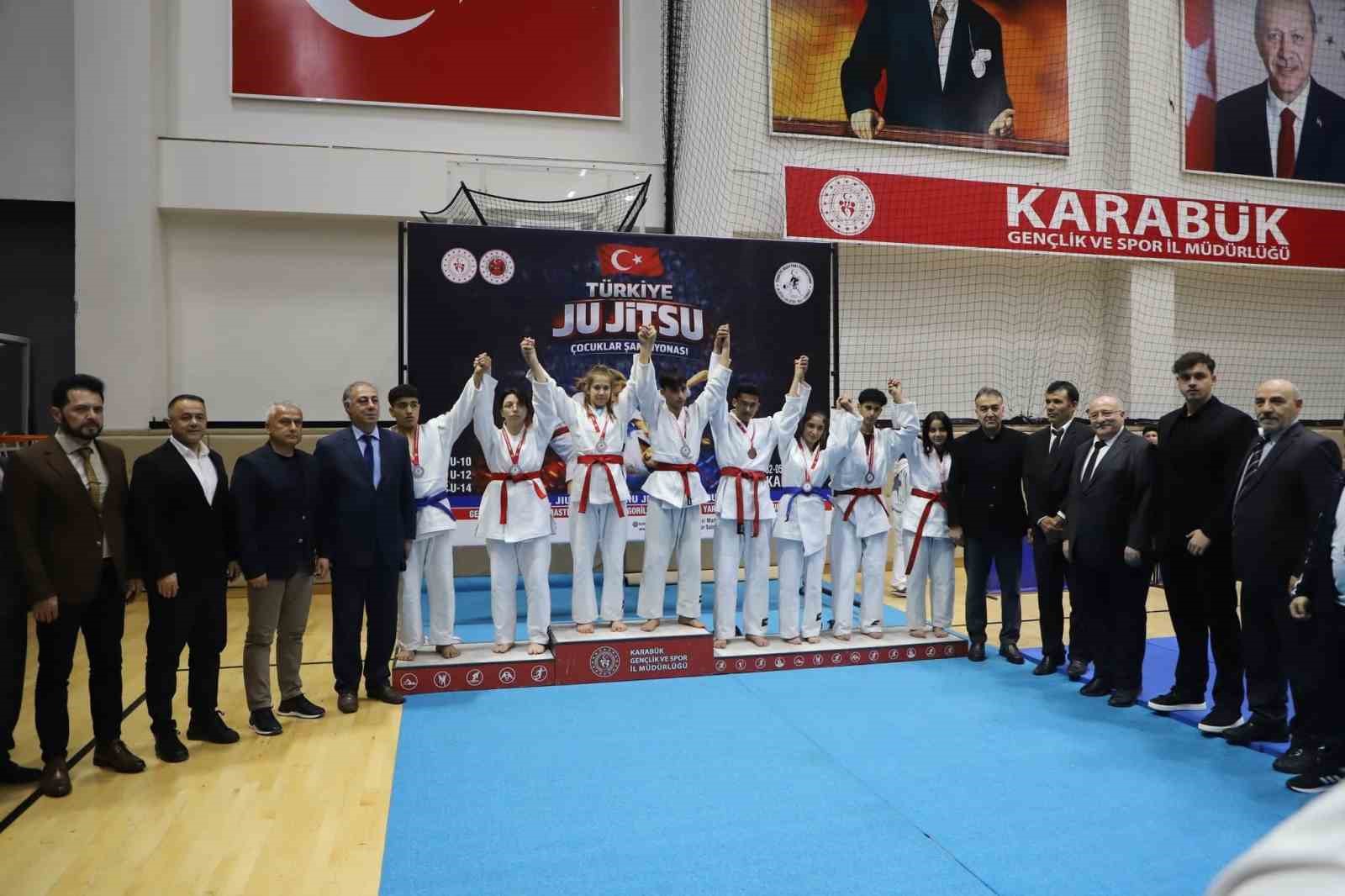T&uuml;rkiye Ju Jitsu &Ccedil;ocuklar Şampiyonası Karab&uuml;k&rsquo;te sona erdi
