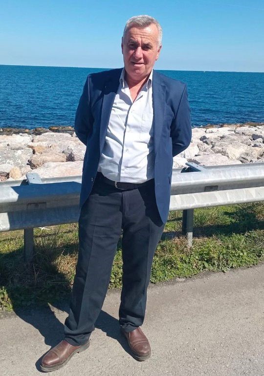 Kestiği ağa&ccedil; canına mal oluyordu: Ağır yaralandı
