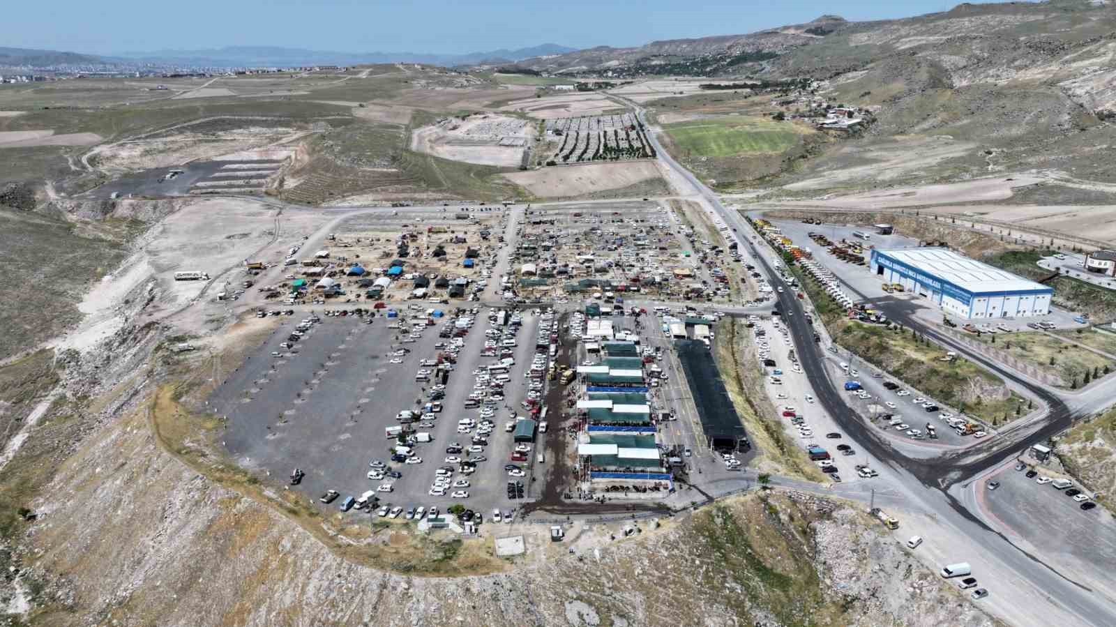 Başkan &Ccedil;olakbayrakdar: "Kurban hizmetinde &ouml;nc&uuml;, T&uuml;rkiye&rsquo;de sayılı belediyeyiz"
