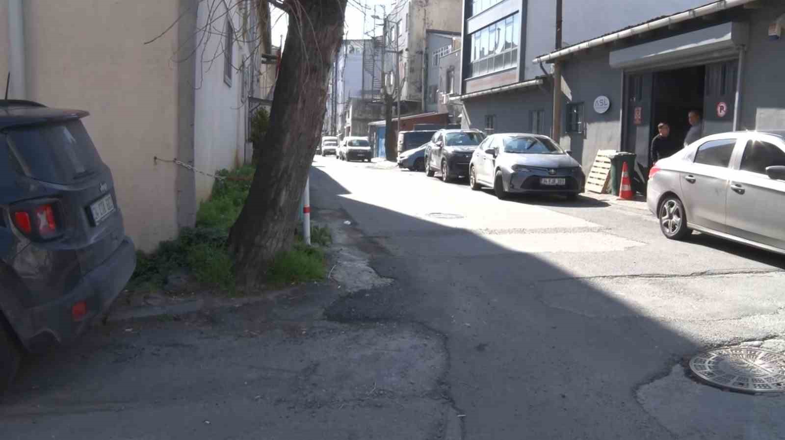 Eyüpsultan’da belediyeye "hız kesici kasis" tepkisi