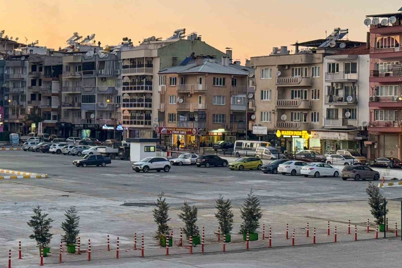 Efeler’deki otoparklarda yüzde 20 indirim uygulanacak