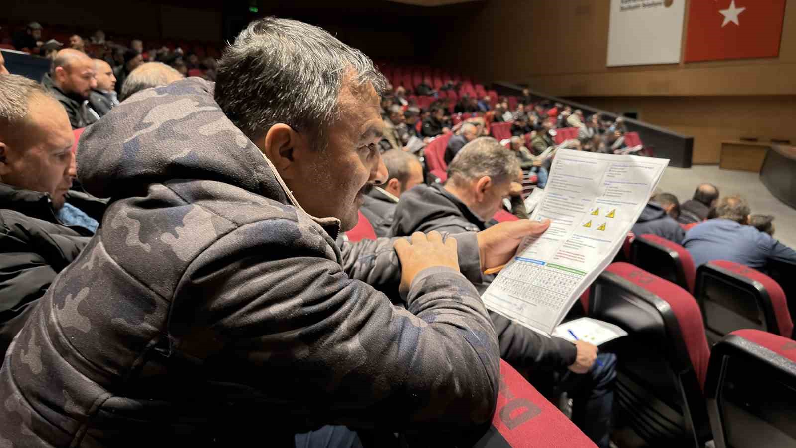 B&uuml;y&uuml;kşehir&rsquo;den saha personellerine iş sağlığı ve g&uuml;venliği eğitimi
