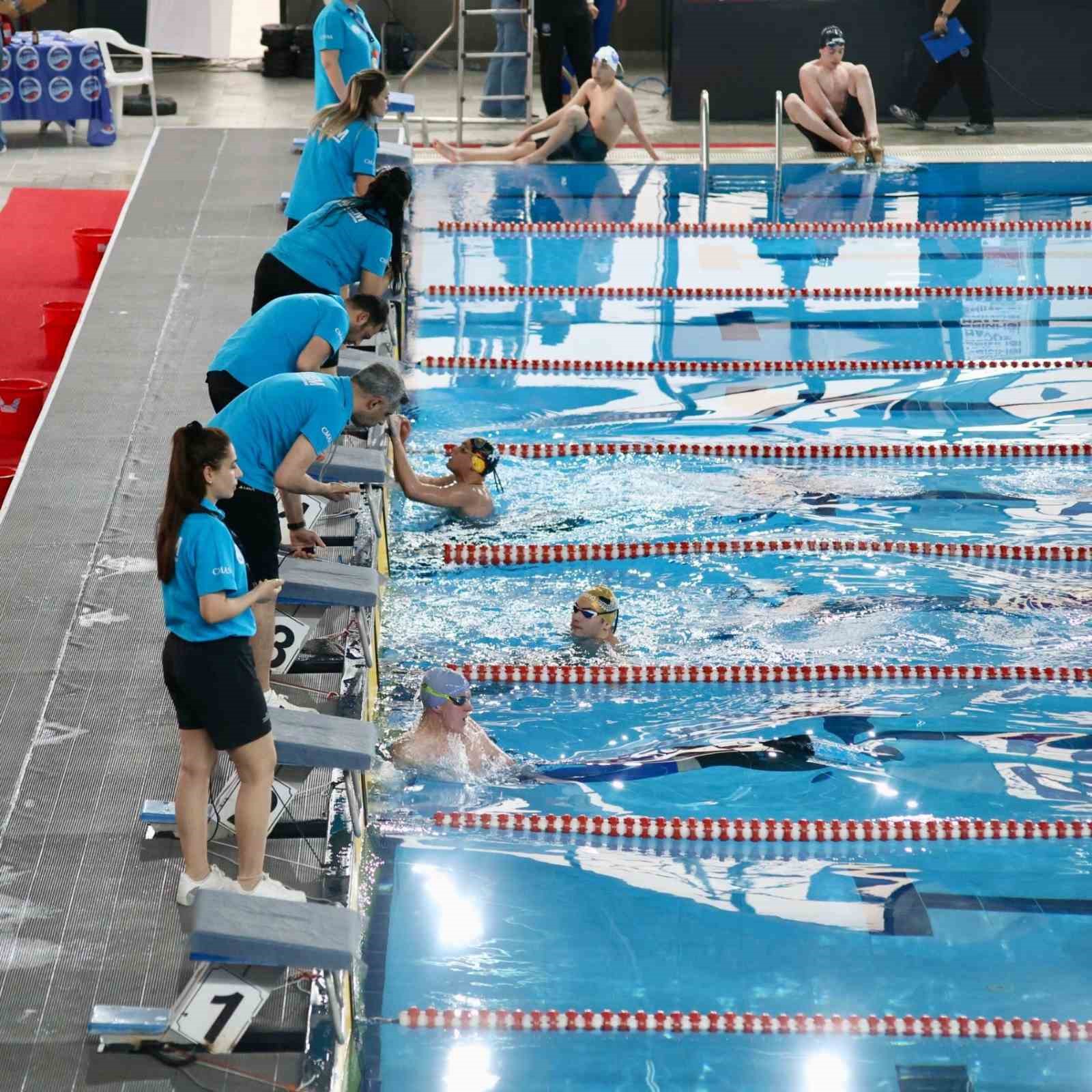 Yüzmede Elazığ’a 19 madalya