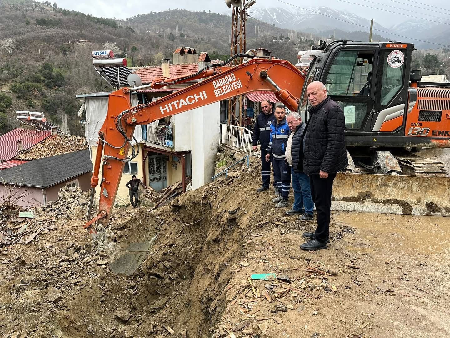 Başkan Kumral, Babadağ&rsquo;da engelleri bir bir aşıyor
