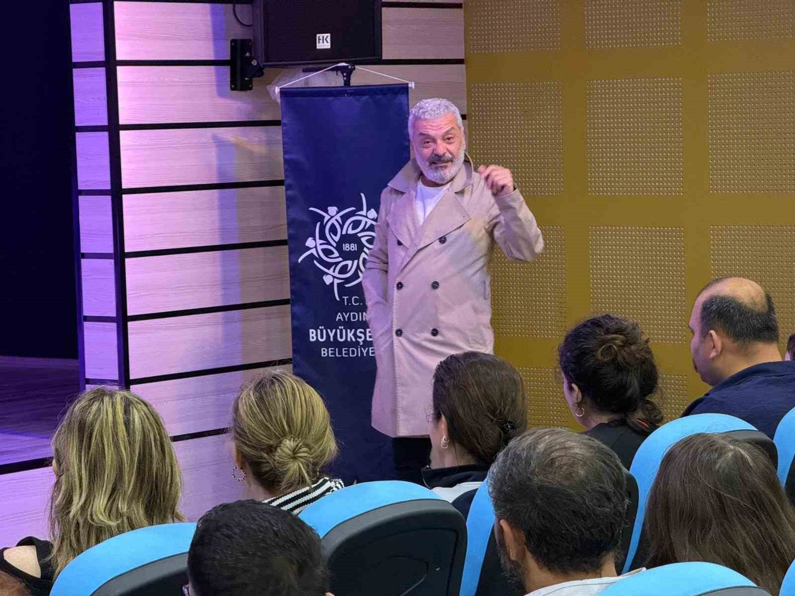 Başkan &Ccedil;er&ccedil;ioğlu, Didim ve Nazilli&rsquo;de vatandaşları tiyatro ile buluşturdu
