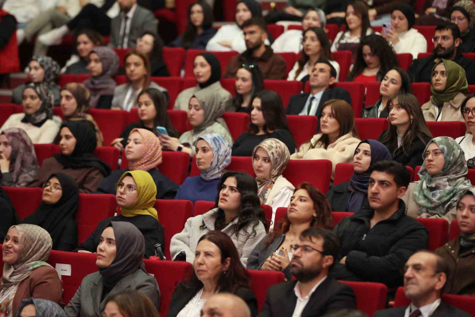 Kapadokya &Uuml;niversitesi &ccedil;ok paydaşlı iş birliği &ccedil;alıştayında yer aldı
