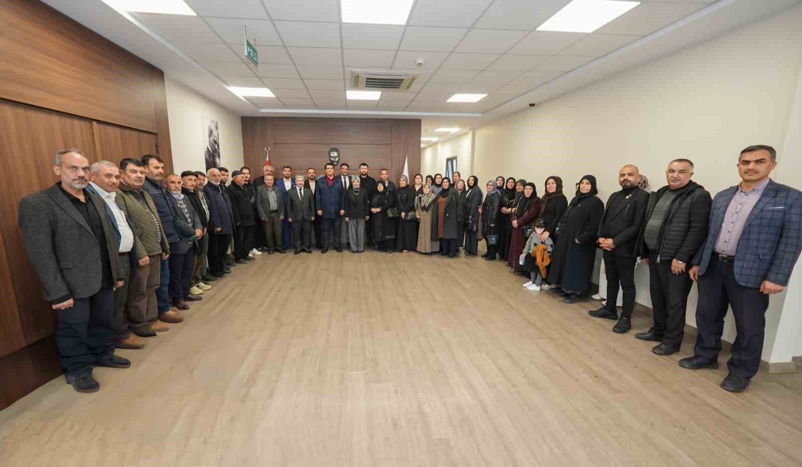 Şehit ailelerinden Başkan Yılmaz&rsquo;a destek ziyareti
