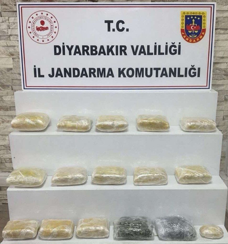 Diyarbakır&rsquo;da 22 kilo esrar ele ge&ccedil;irildi
