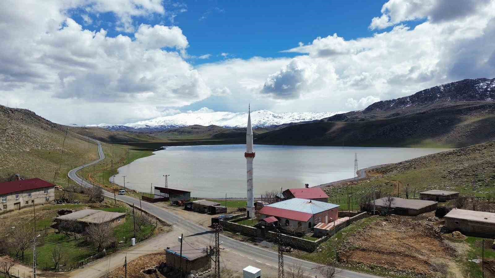Siirt’teki Zirin Gölü yeniden hayat buldu