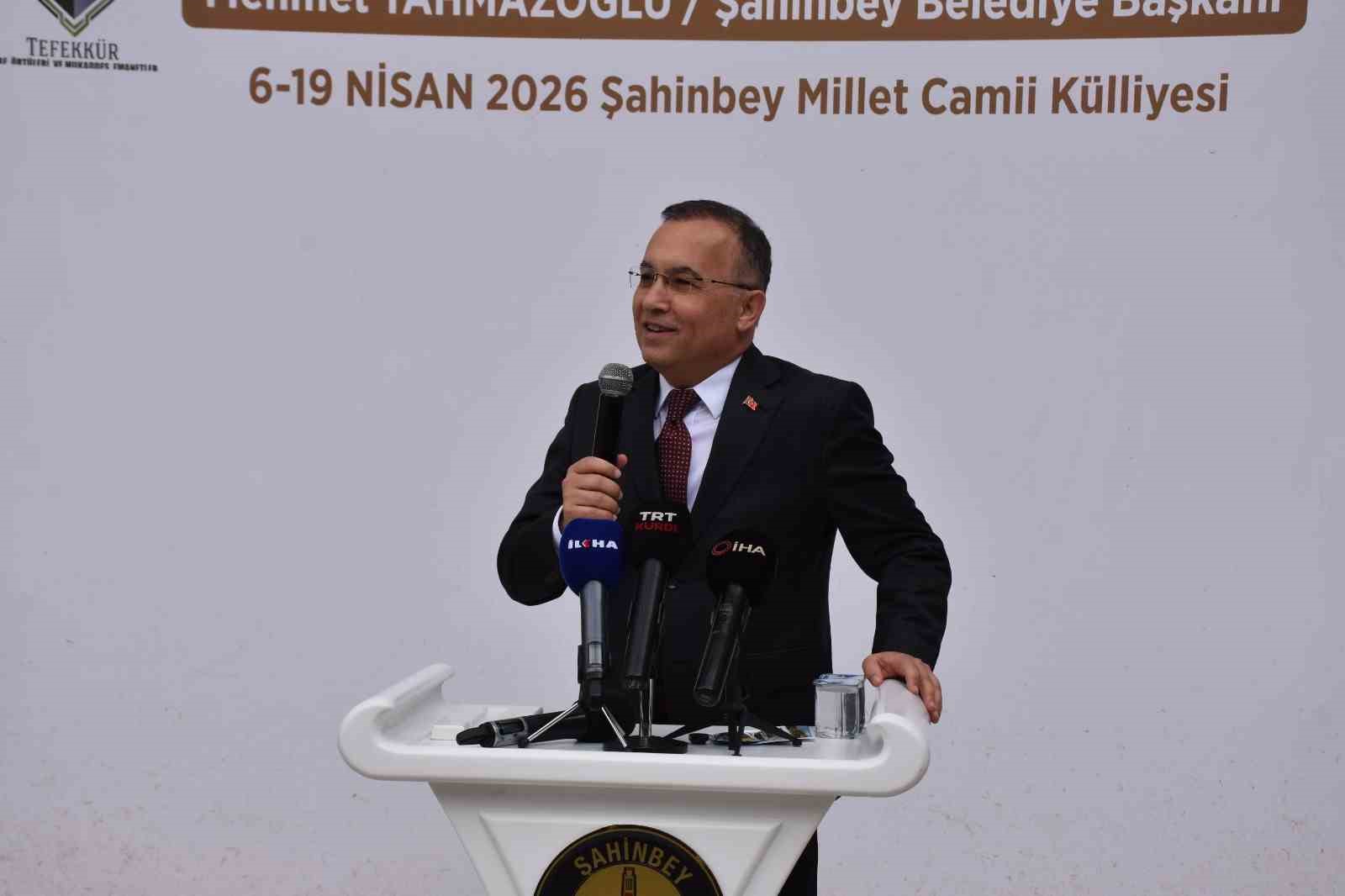 Gaziantep&rsquo;te mukaddes emanetler sergisi a&ccedil;ıldı
