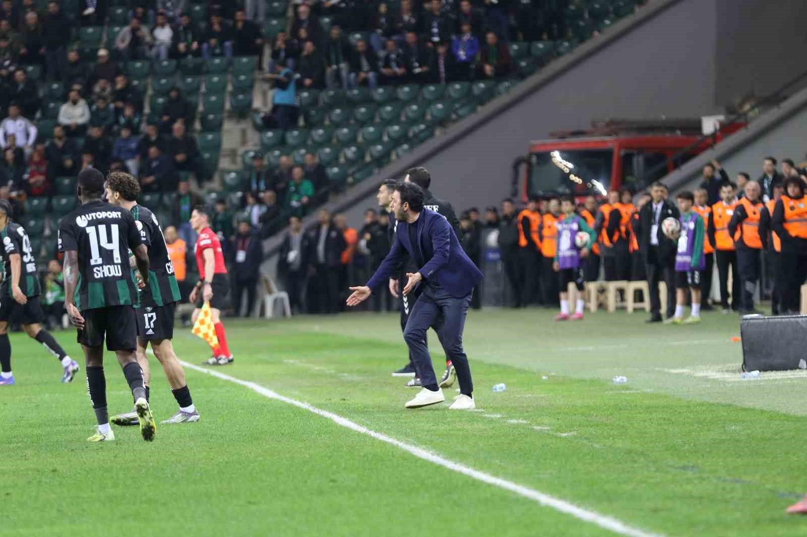 Trendyol S&uuml;per Lig: Kocaelispor: 0 - Başakşehir: 0 (Ma&ccedil; Sonucu)
