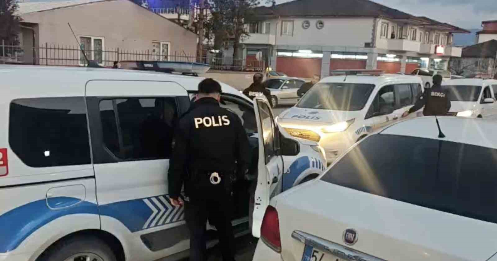 Eşinden şiddet gördüğünü öne süren hamile kadın, okula sığındı