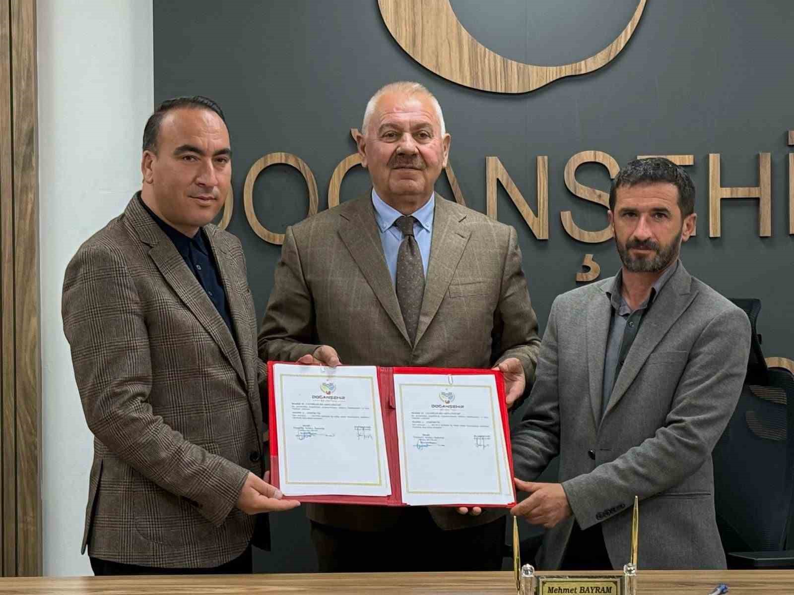 Doğanşehir’de taziye evi için imzalar atıldı