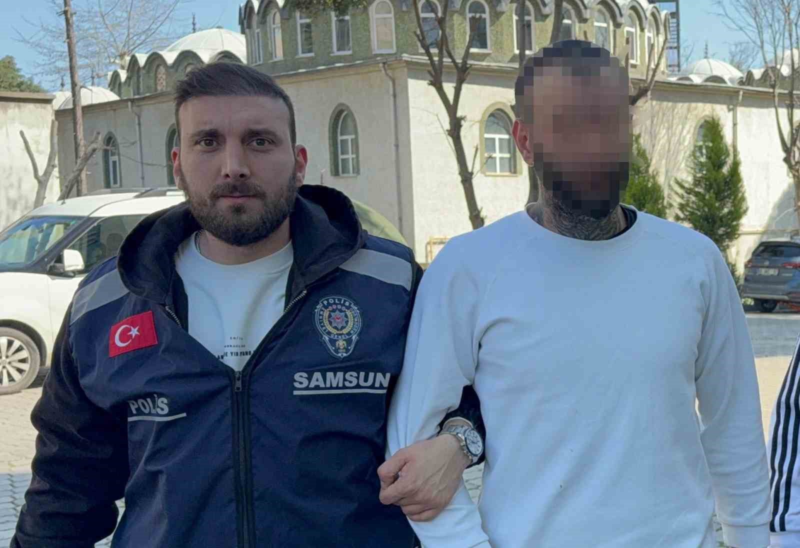"Gözlüğünün altından bize niye baktın" diyerek silahla vuran saldırganlardan 1’i tutuklandı