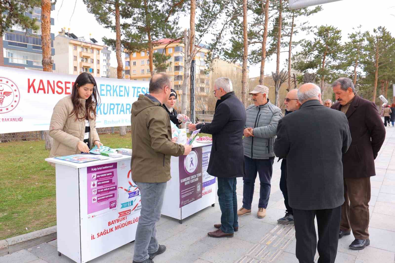 Bayburt&rsquo;ta Kanser Haftası kapsamında bilgilendirme standı a&ccedil;ıldı
