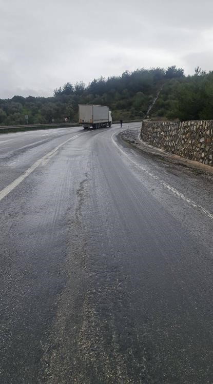 Su birikintisine karşı kaplama ve kumlama &ccedil;alışması
