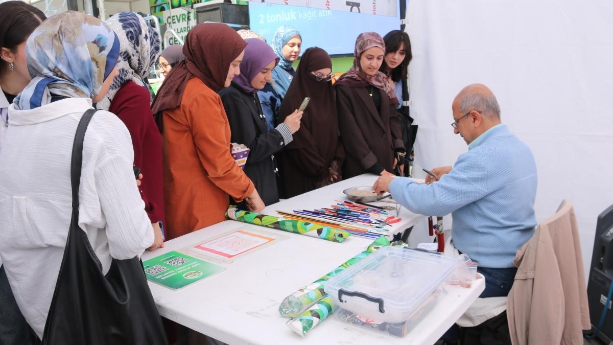 &Ouml;ğrenciler Yeşil Kamp&uuml;s Festivali&rsquo;nde buluştu
