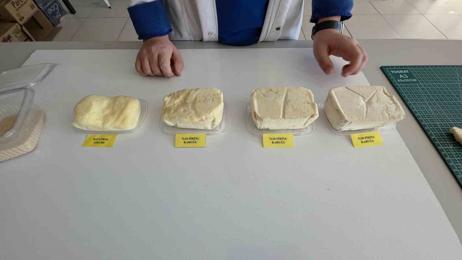 Pirin&ccedil; kabuklarından yalıtım malzemesi &uuml;retti
