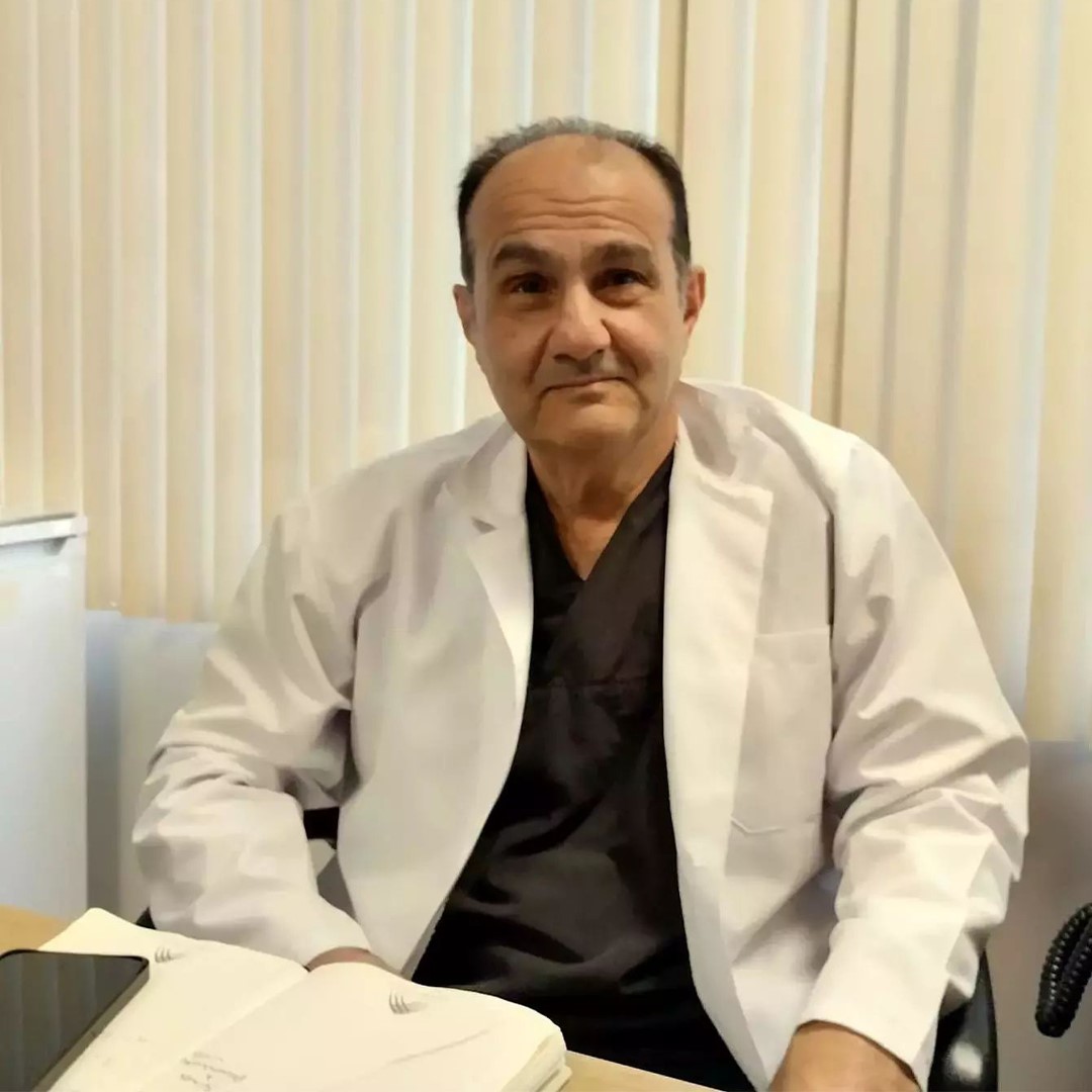 Kilo vermek i&ccedil;in hastaneye giden &ccedil;ocuğun karnından 3,5 kiloluk kist &ccedil;ıktı
