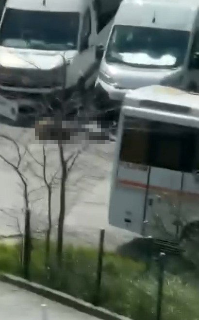 İsrail Konsolosluğu yakınından silah sesleri y&uuml;kseldi: 3 kişi etkisiz hale getirildi
