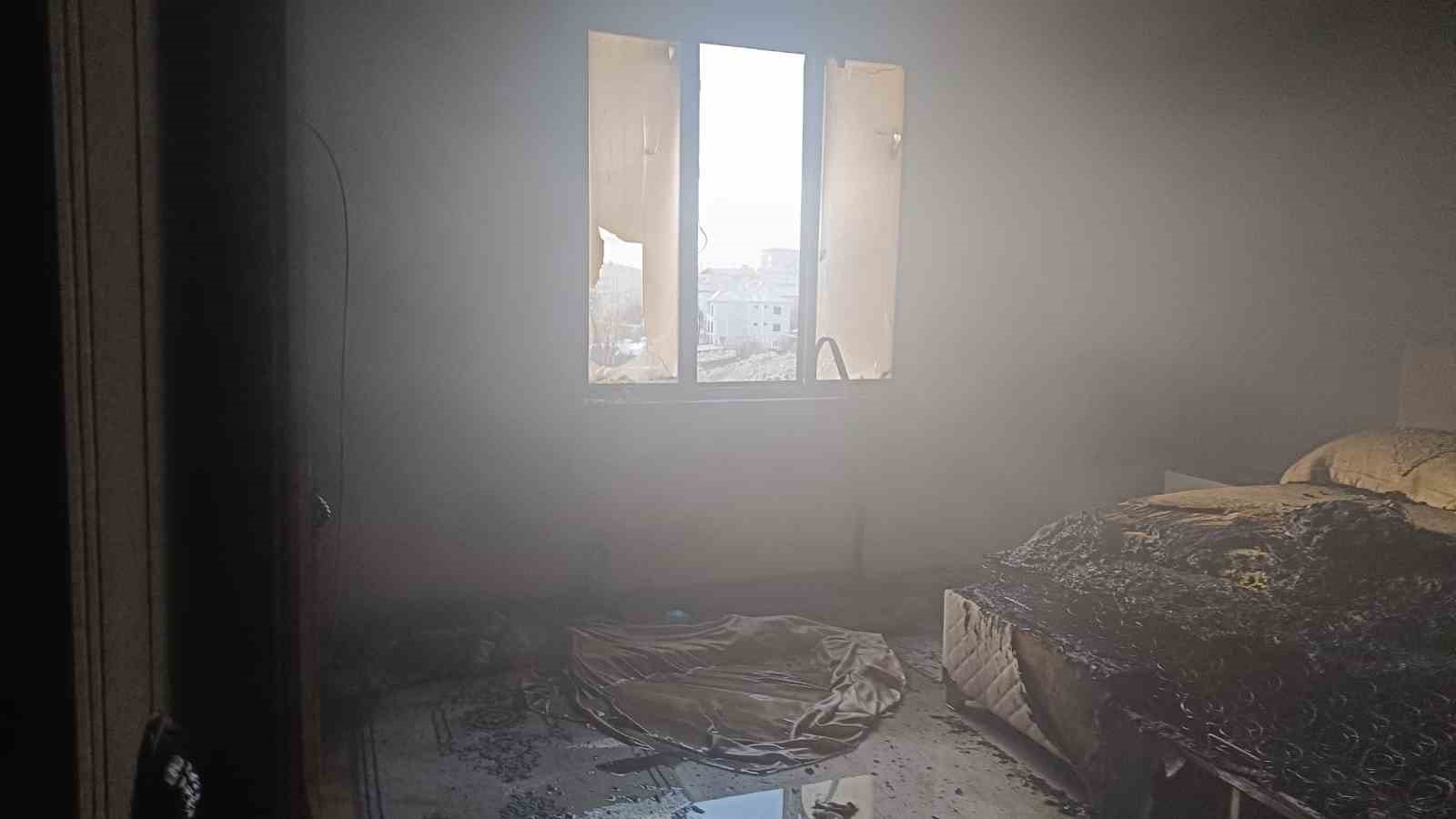 Van&rsquo;da ev yangını
