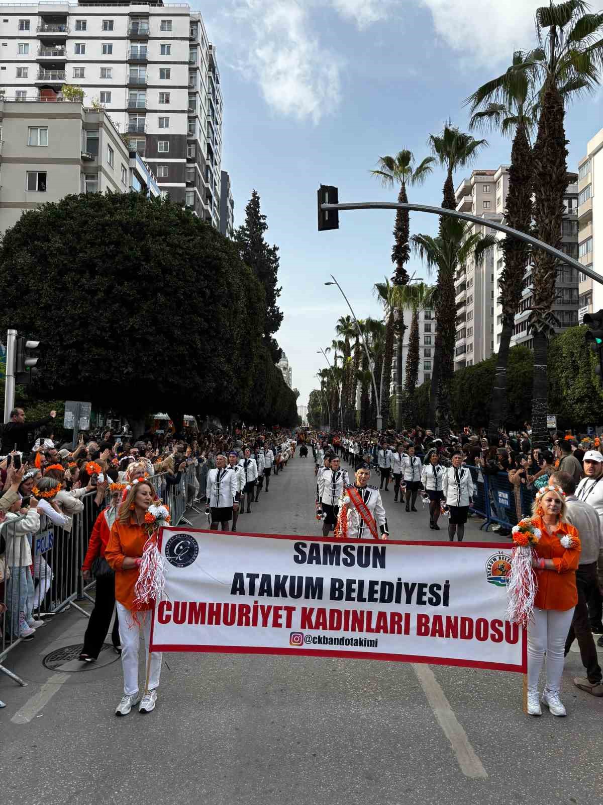 Atakum Cumhuriyet Kadınları Bandosu, festivale damga vurdu
