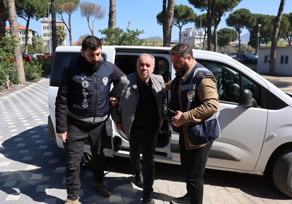 Silahlı saldırıyı gerçekleştiren eski başkan tutuklandı