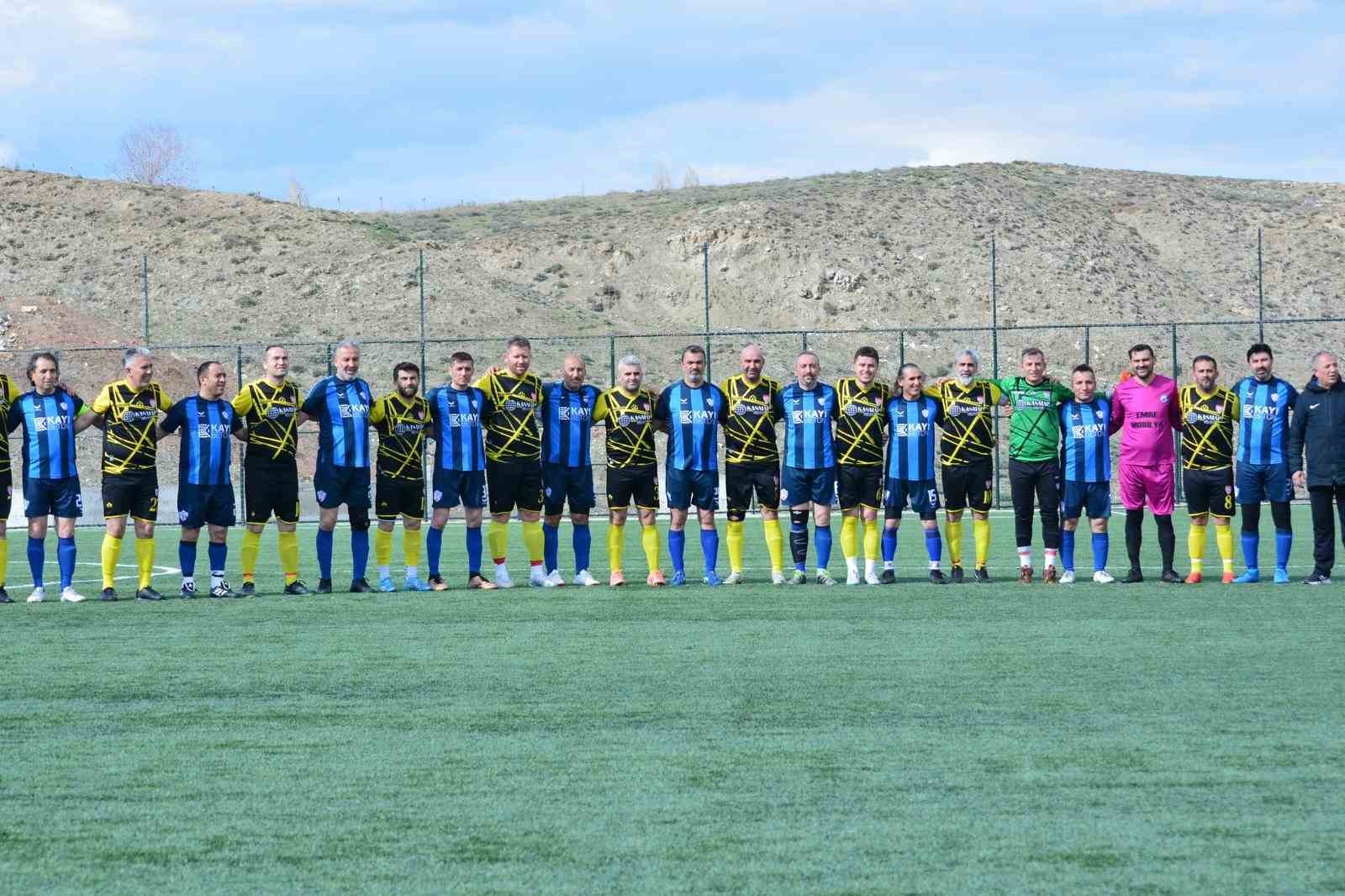 TMVFL Batı Karadeniz Beyaz Bölge’de kupanın sahibi Kastamonu Şerife Bacı Masterlar oldu