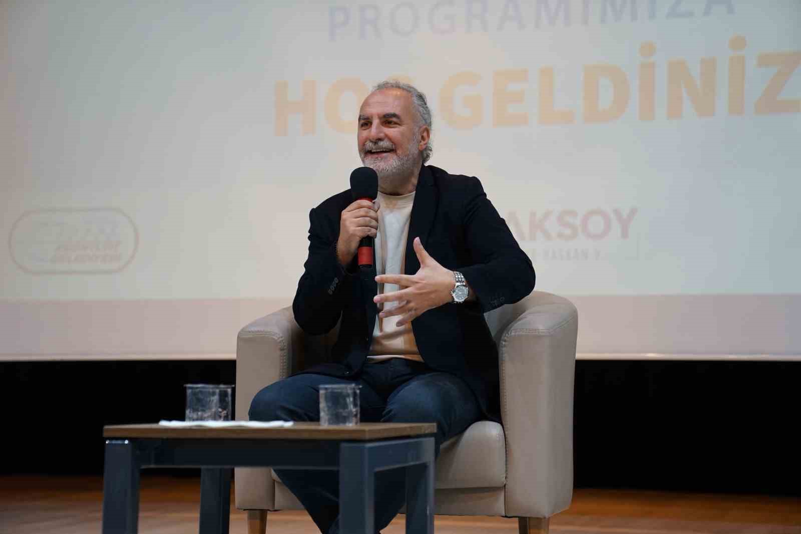 Yazar Tarık Tufan Esenyurt’ta okurlarıyla buluştu