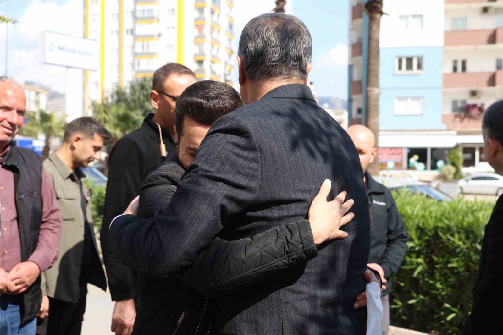 Vali Yavuz, Kozan&rsquo;da vatandaşlarla bir araya geldi
