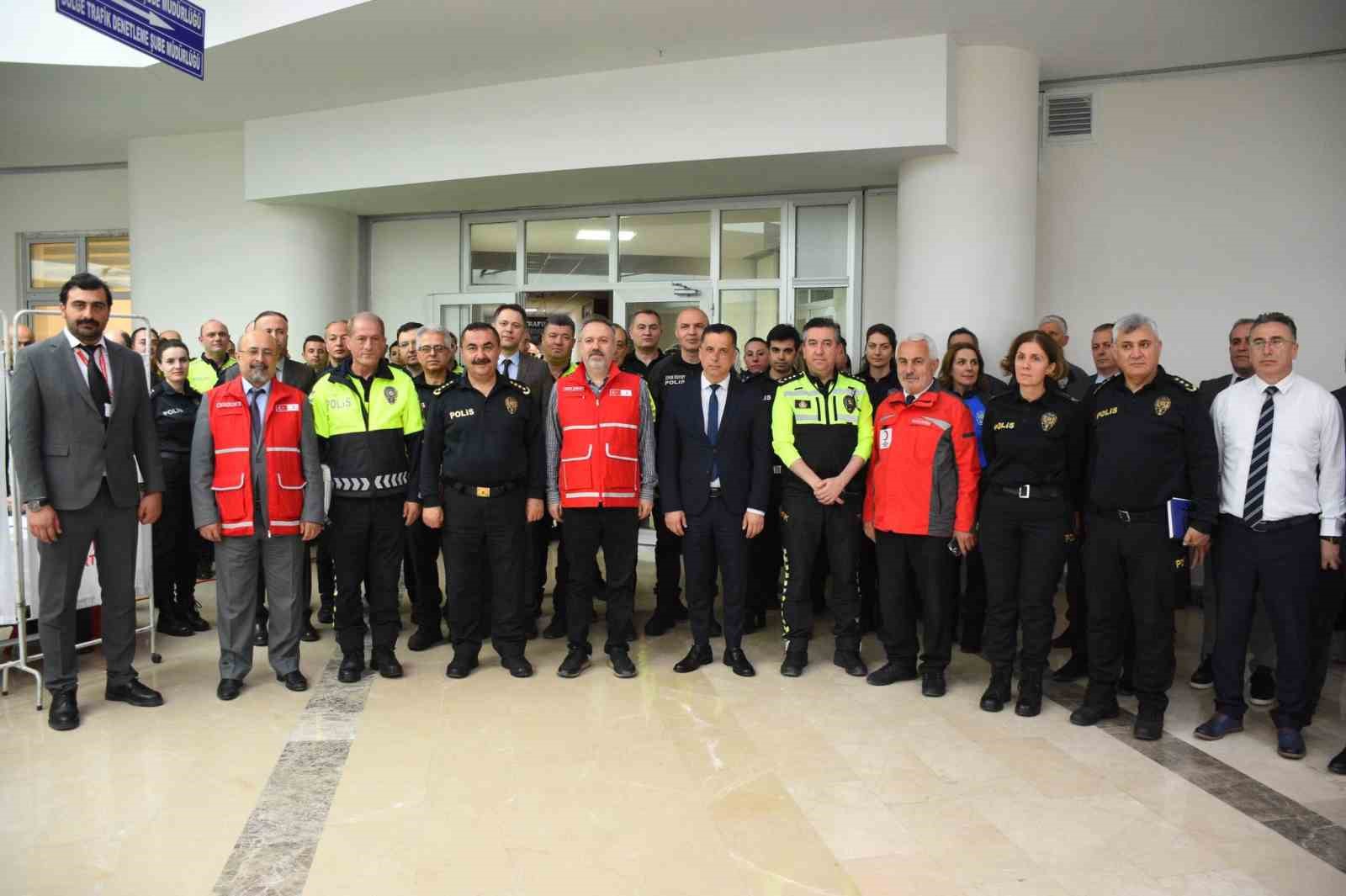 Polis Haftası: 181. yıla 181 &uuml;nite kan bağışı
