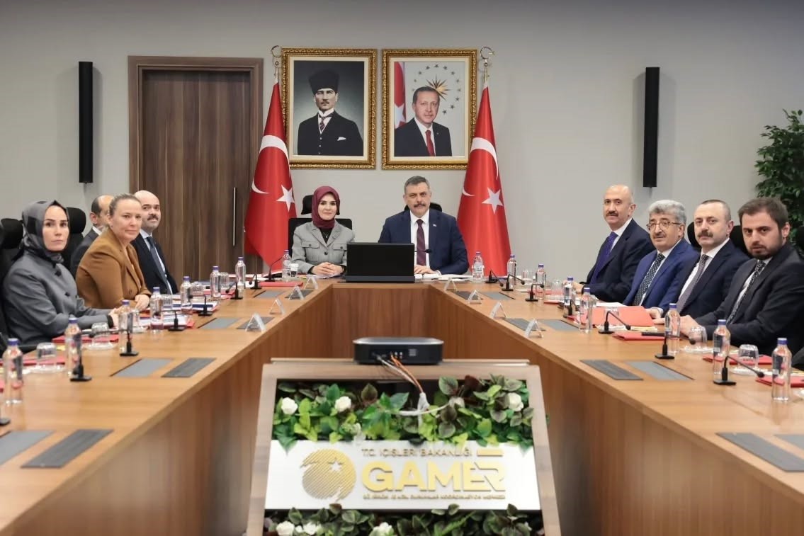 Vali Eldivan, sosyal risk haritaları toplantısına katıldı