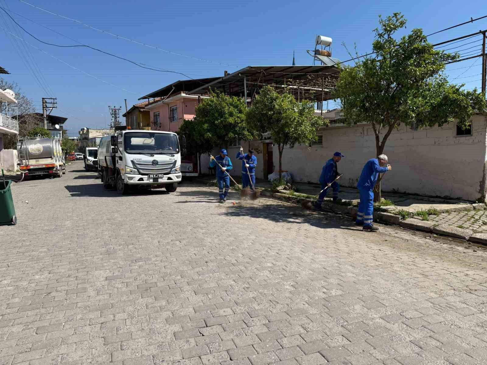 Aydın B&uuml;y&uuml;kşehir&rsquo;den, &ccedil;evre d&uuml;zenleme ve bakım &ccedil;alışması
