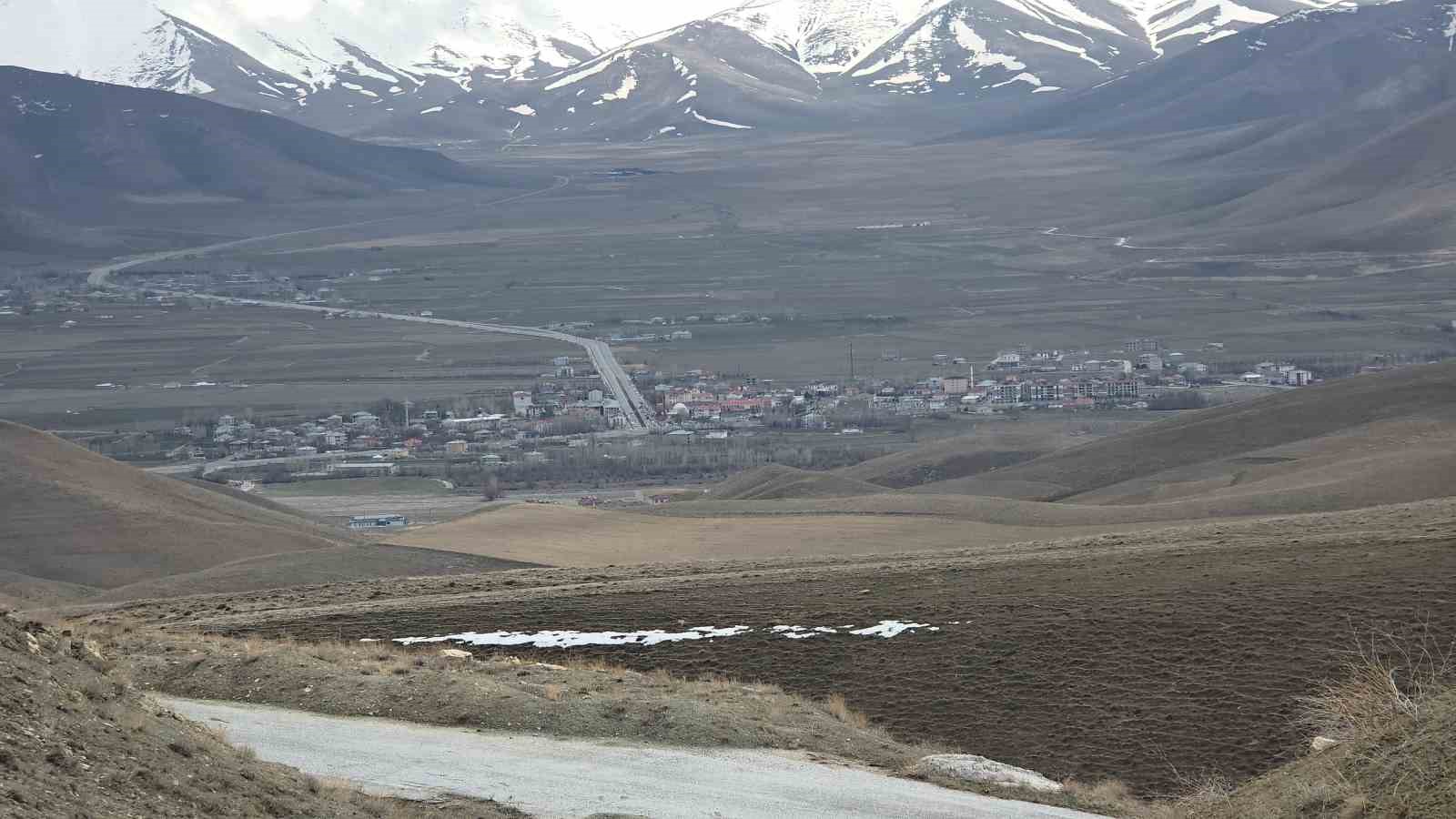 Van’da iki mevsim bir arada
