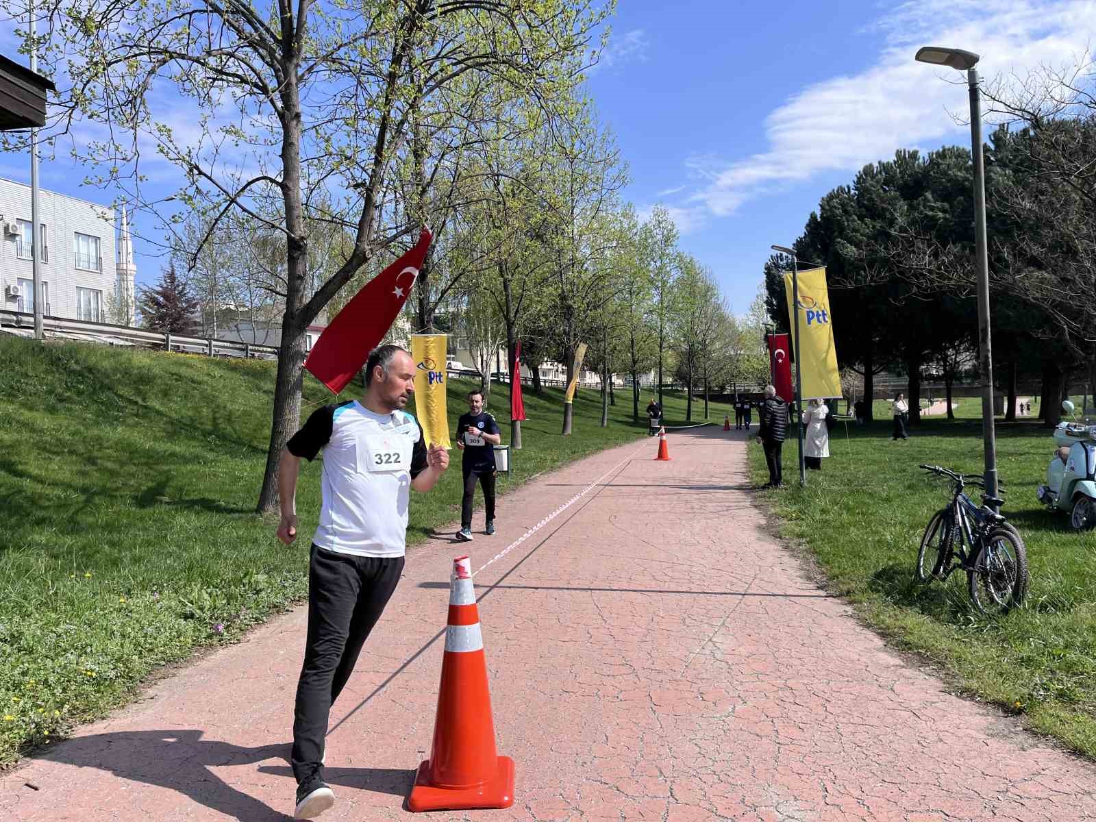 &rsquo;Bak Postacı Geliyor&rsquo;...Bursa&rsquo;da postacıların nefes kesen yarışı
