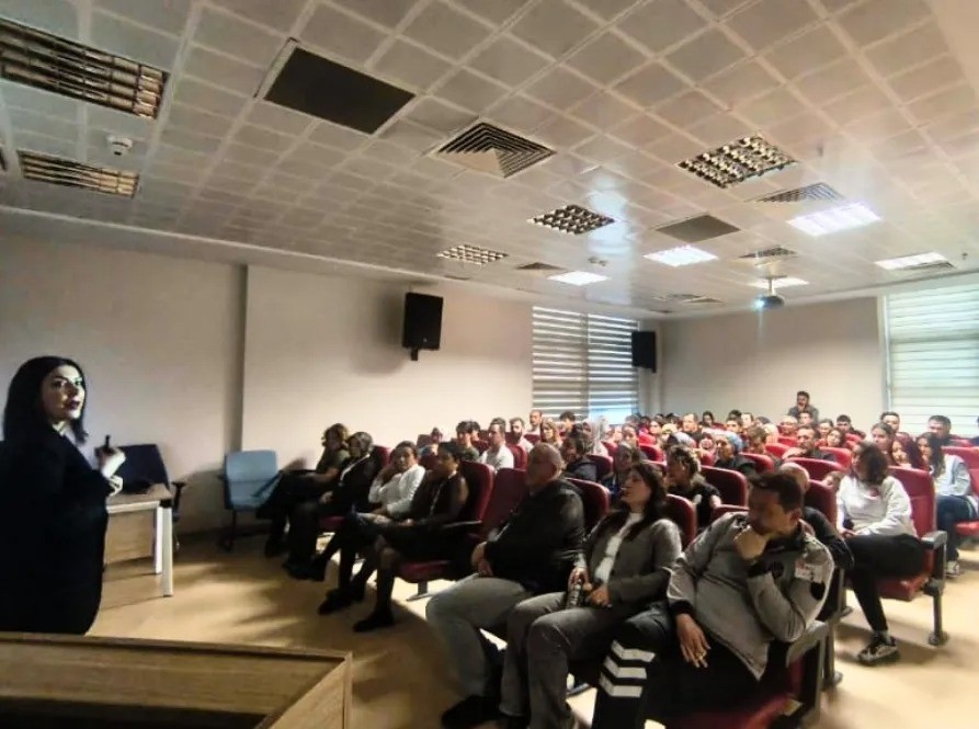 Hastalıkta ve Sağlıkta İletişim Eğitimi
