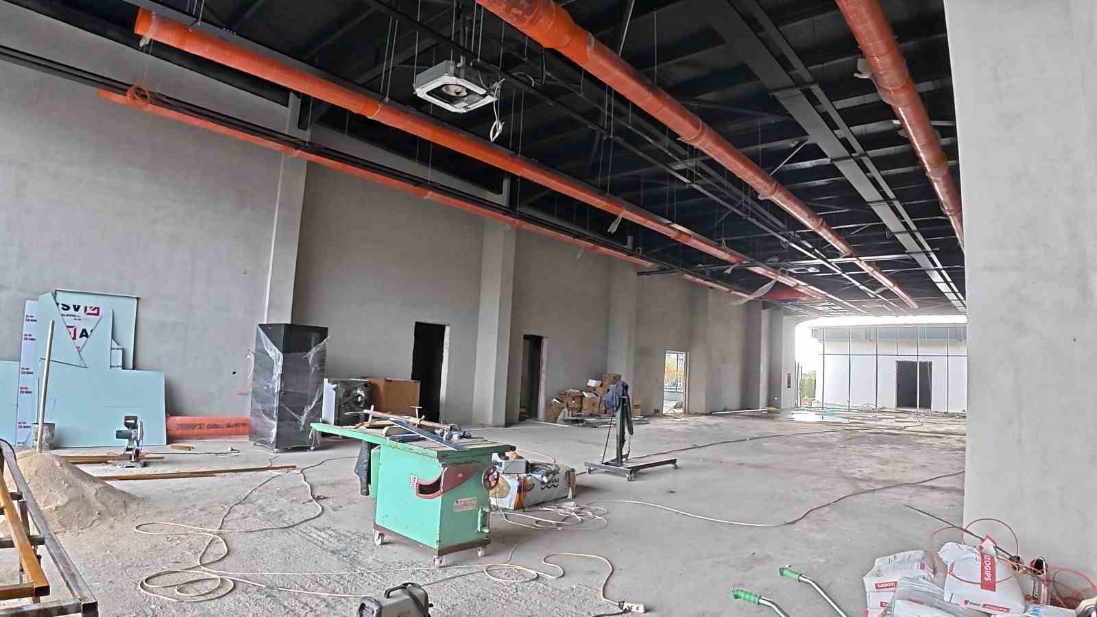 Başiskele&rsquo;de 15 Temmuz Bilim Merkezi inşaatı hızla y&uuml;kseliyor
