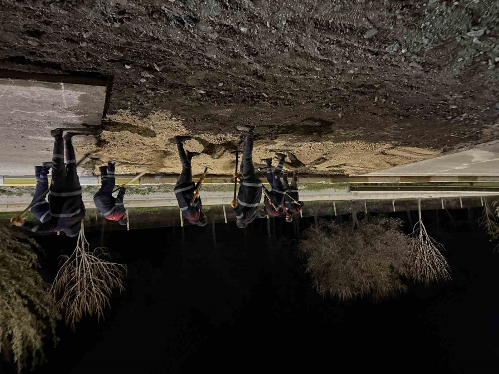 Çorum Belediyesi’nde gece mesaisi: Gece onarılan yol sabah trafiğe açıldı