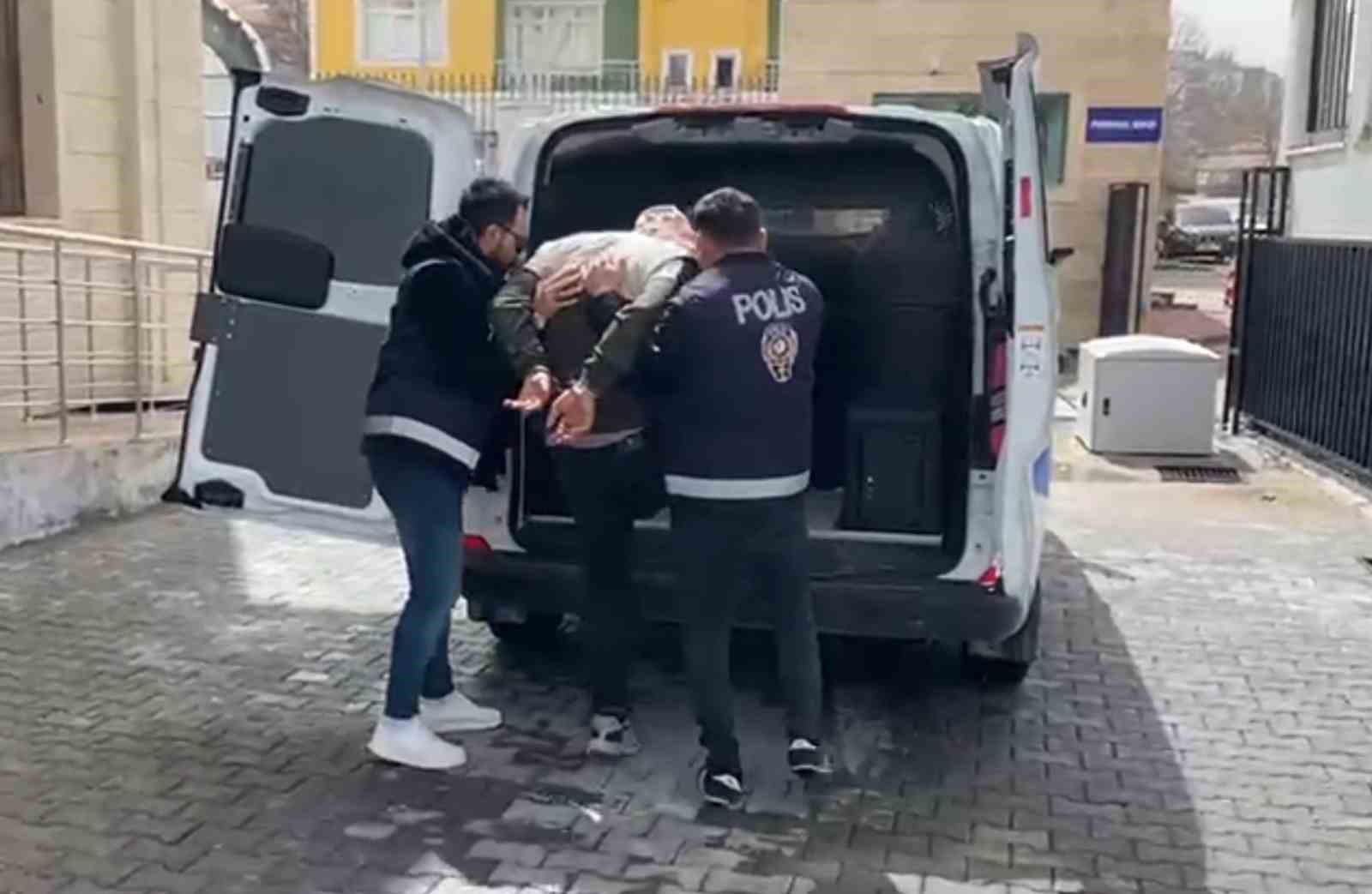 Cinsel istismar su&ccedil;undan aranan ş&uuml;pheli yakalanarak tutuklandı
