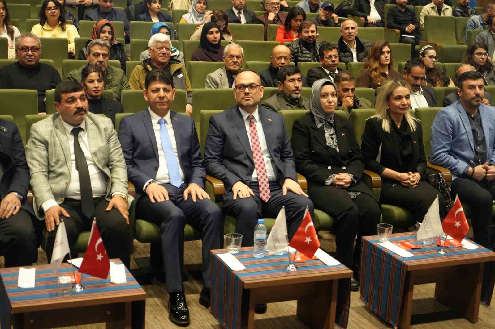 Gaziantep&rsquo;te basın mensuplarına sosyal medya eğitimi verildi
