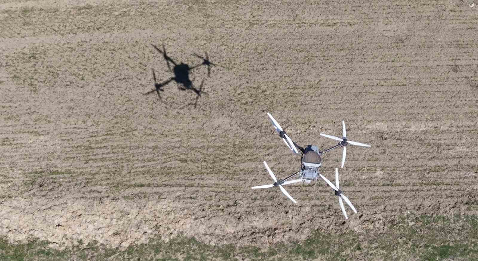 Muş&rsquo;ta 42 bin d&ouml;n&uuml;ml&uuml;k tarım arazisi dron ile g&uuml;brelendi
