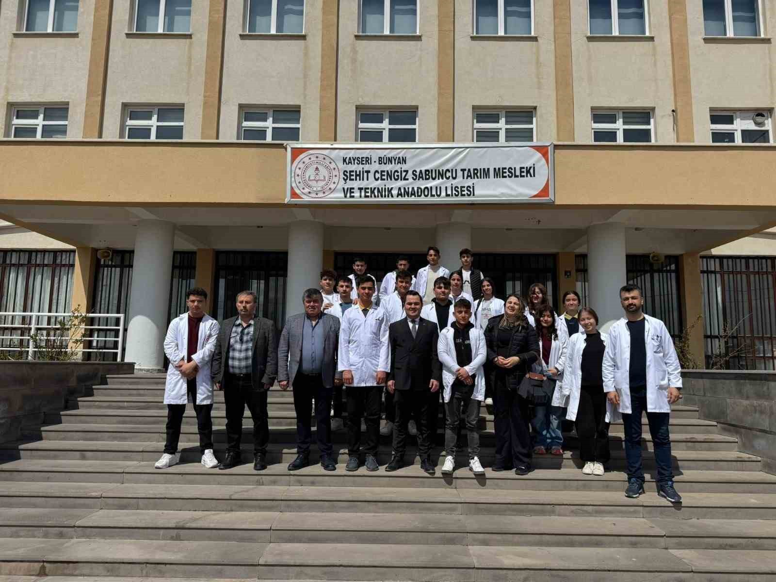 Kayseri Ticaret Borsası&rsquo;ndan Tarım Lisesi&rsquo;ne ziyaret
