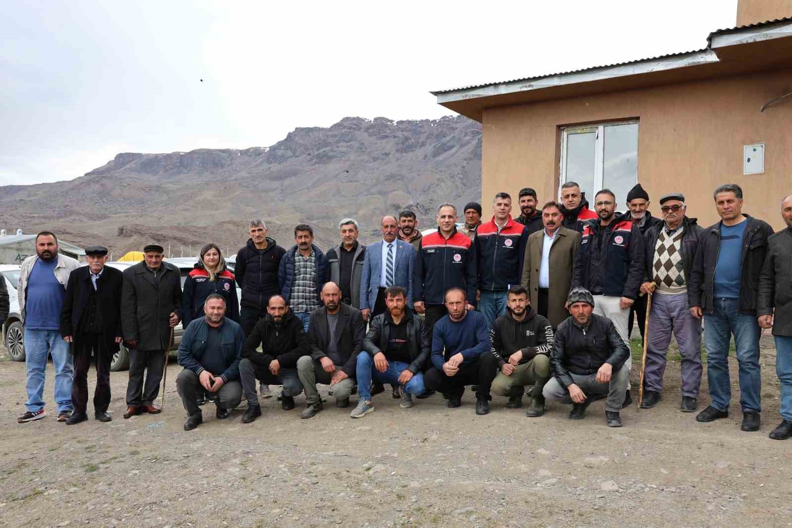 Kağızman&rsquo;da &uuml;reticilerle gelecek planlanıyor
