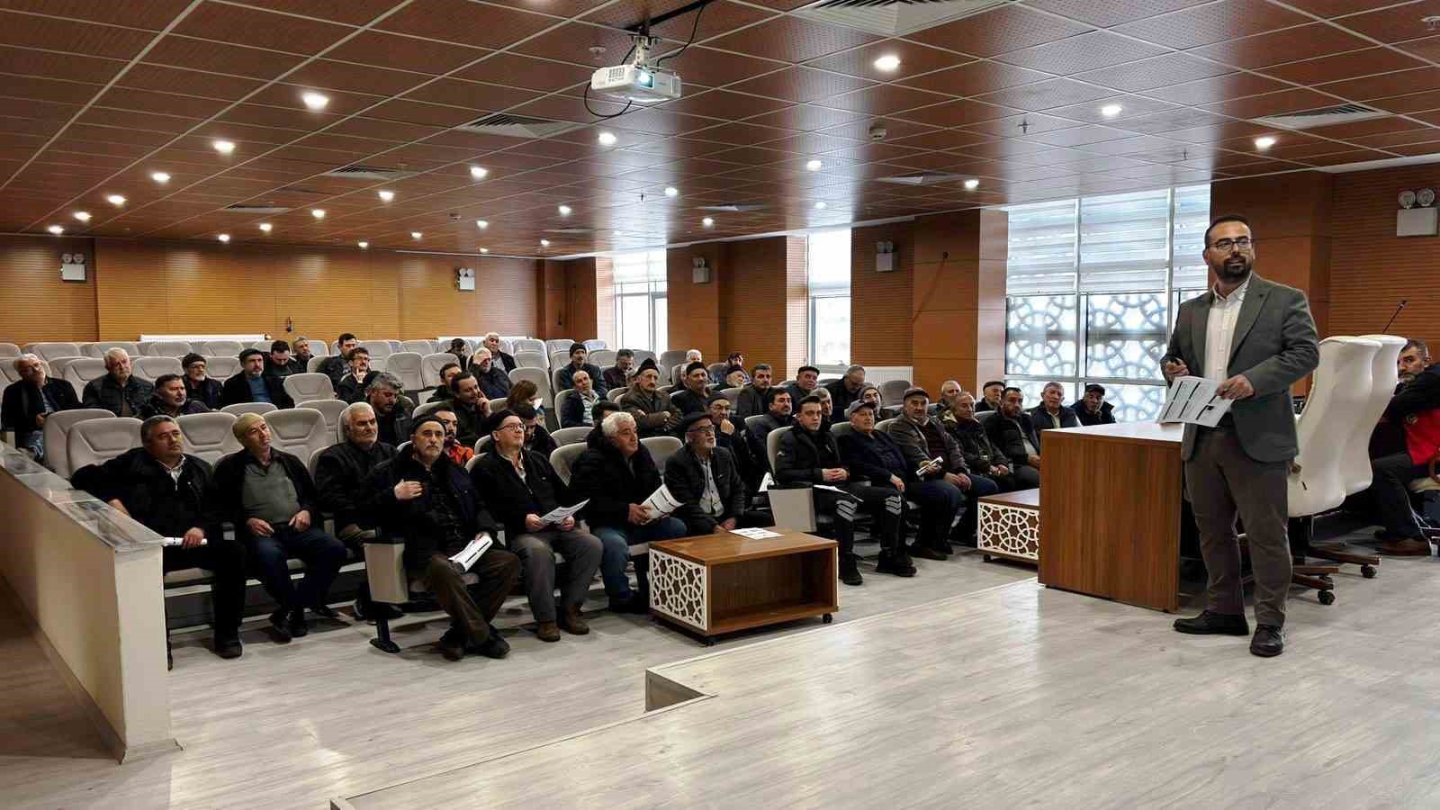 Kütahya’da Bitki Koruma Ürünleri Uygulayıcı Eğitimi düzenlendi