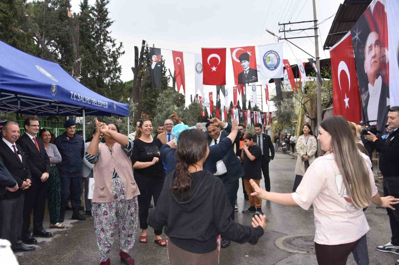 Salihli’de Dünya Romanlar Günü coşkuyla kutlandı