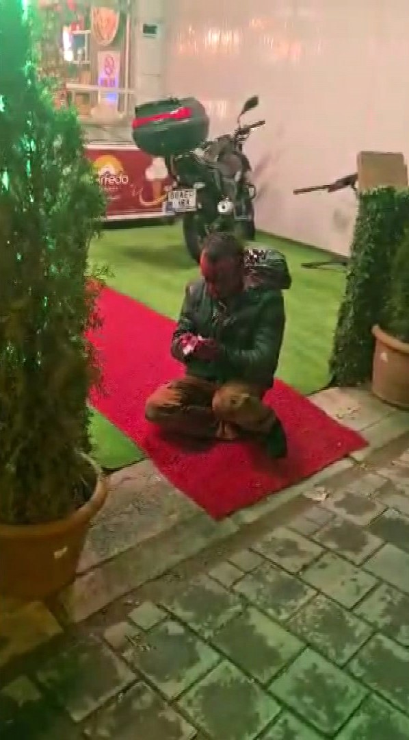 Eski eş dehşet sa&ccedil;tı: Taşla saldırdı, ağır yaraladı
