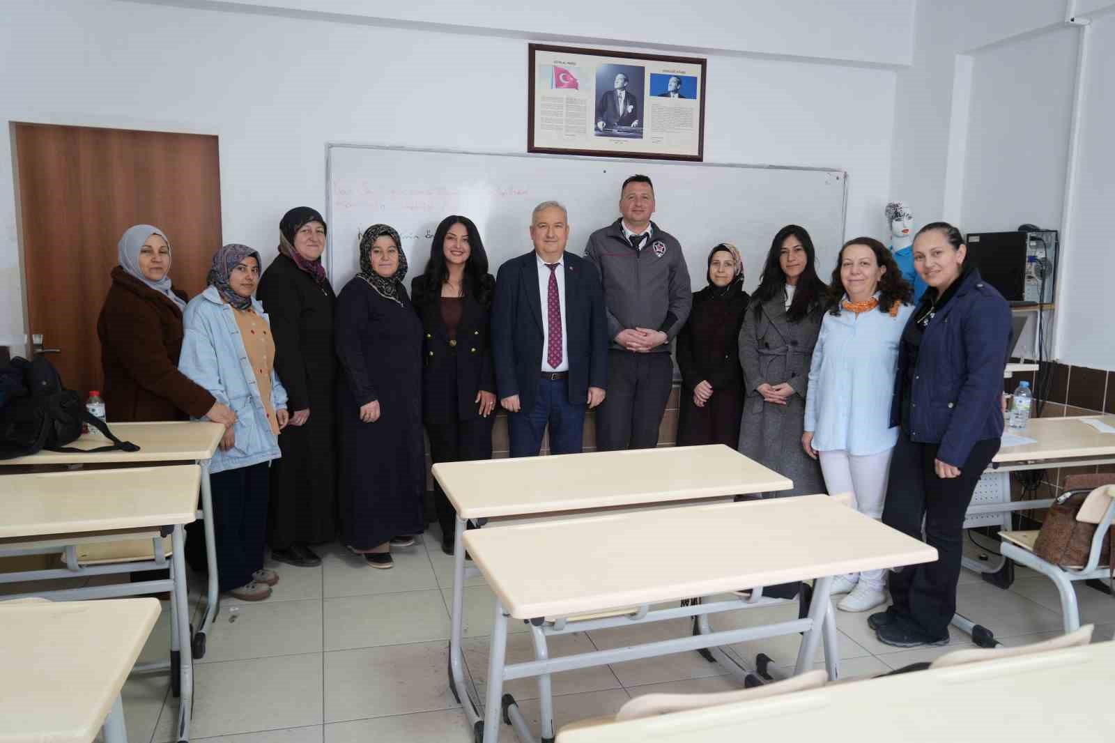 Niğde’de hasta ve yaşlı bakımı kursu istihdama kapı açıyor