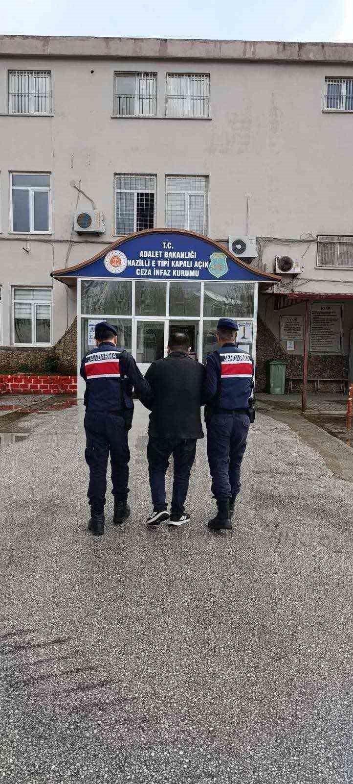 Aydın&rsquo;da aranan 4 h&uuml;k&uuml;ml&uuml; yakalandı
