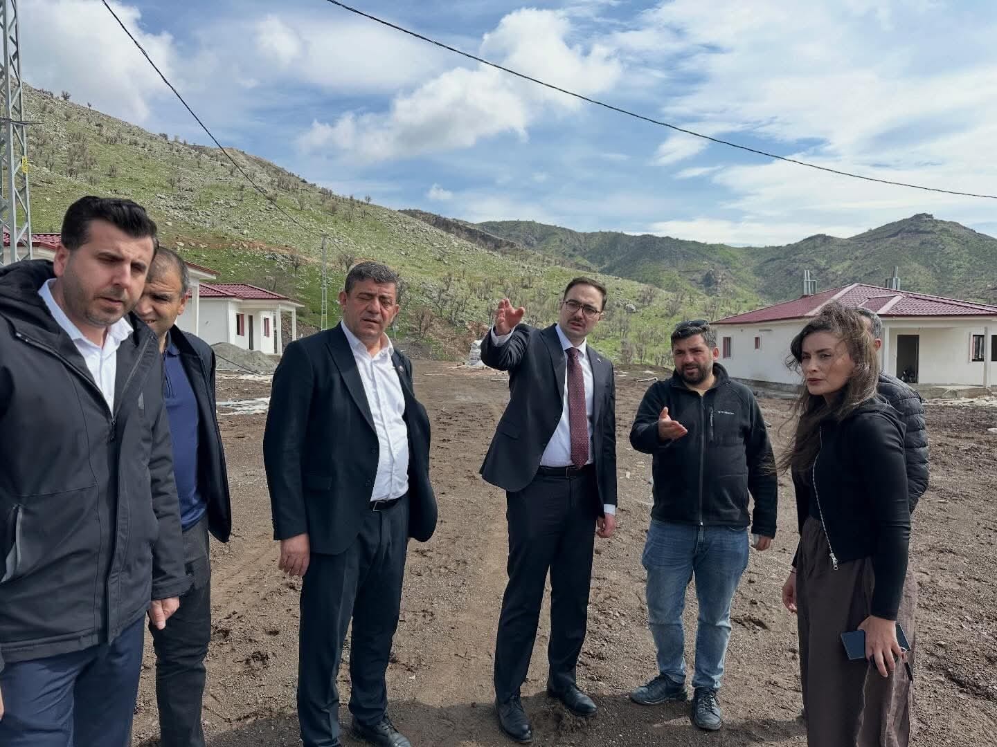 Kaymakamı Yıldız, İnlice’de kırsal konut çalışmalarını inceledi